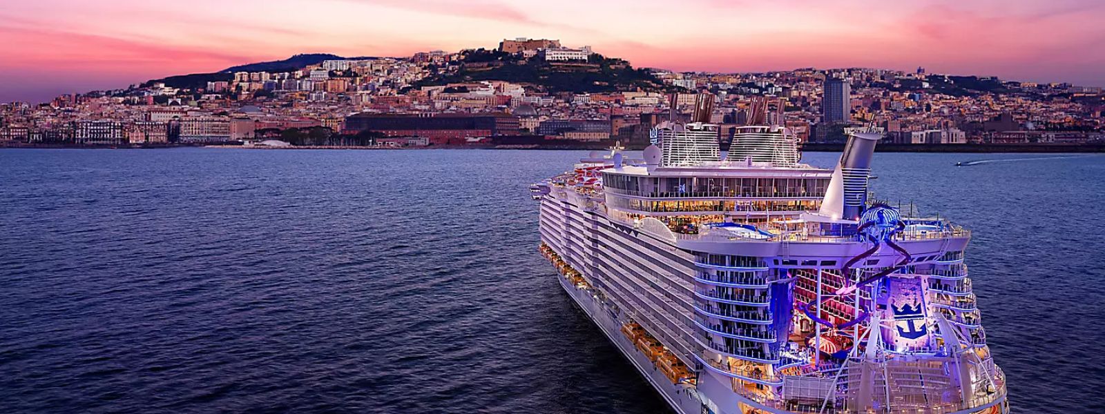 navega por el mundo en crucero con Viajes Manterra